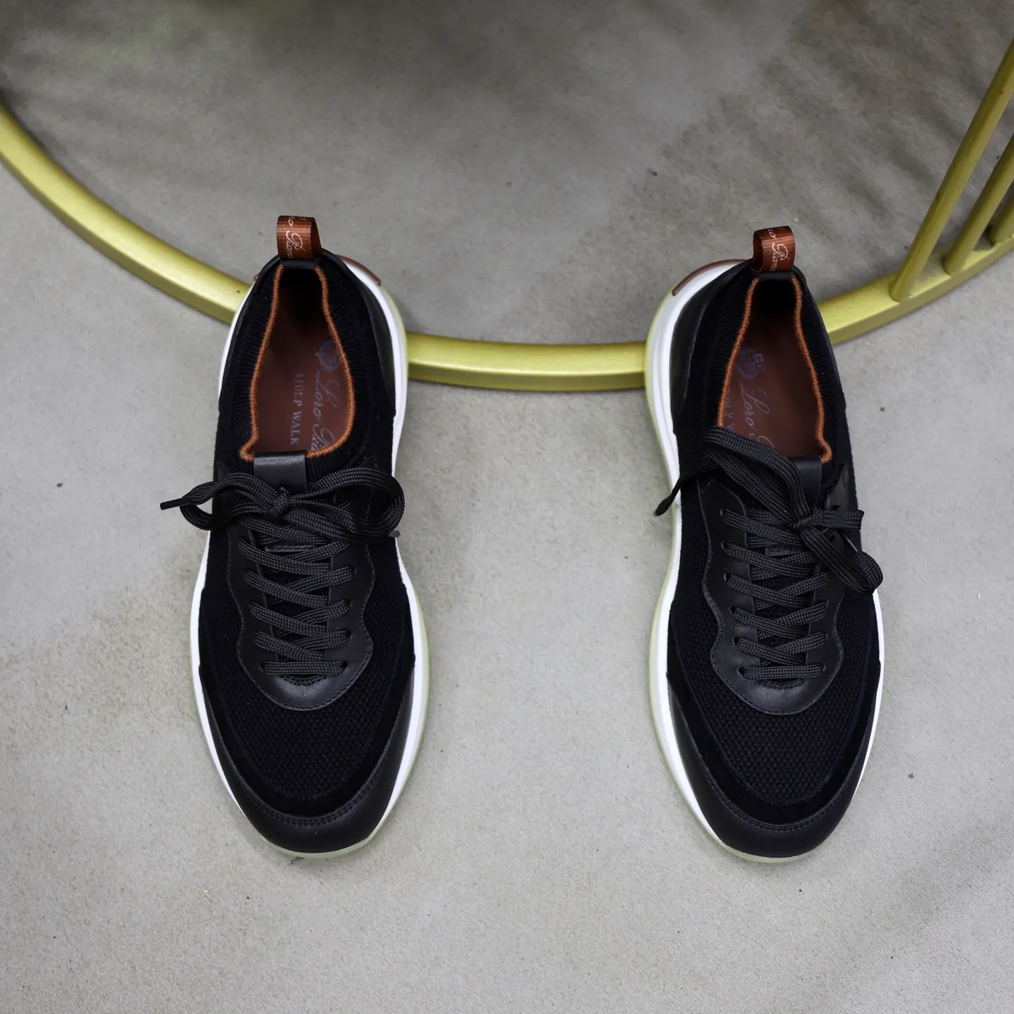 Factory price: 💰620 Loropiana LP men's shoes ♞size; 38-44 "45.46 customization" cowhide stitching and cowhide feet. It is really easy to wear, lazy, relaxed, casual, perfect comfort, and there are many color choices, and they all look good with clothes. Is it true that Loropiana can bring social value? “Loropiana is the best thing money can buy”